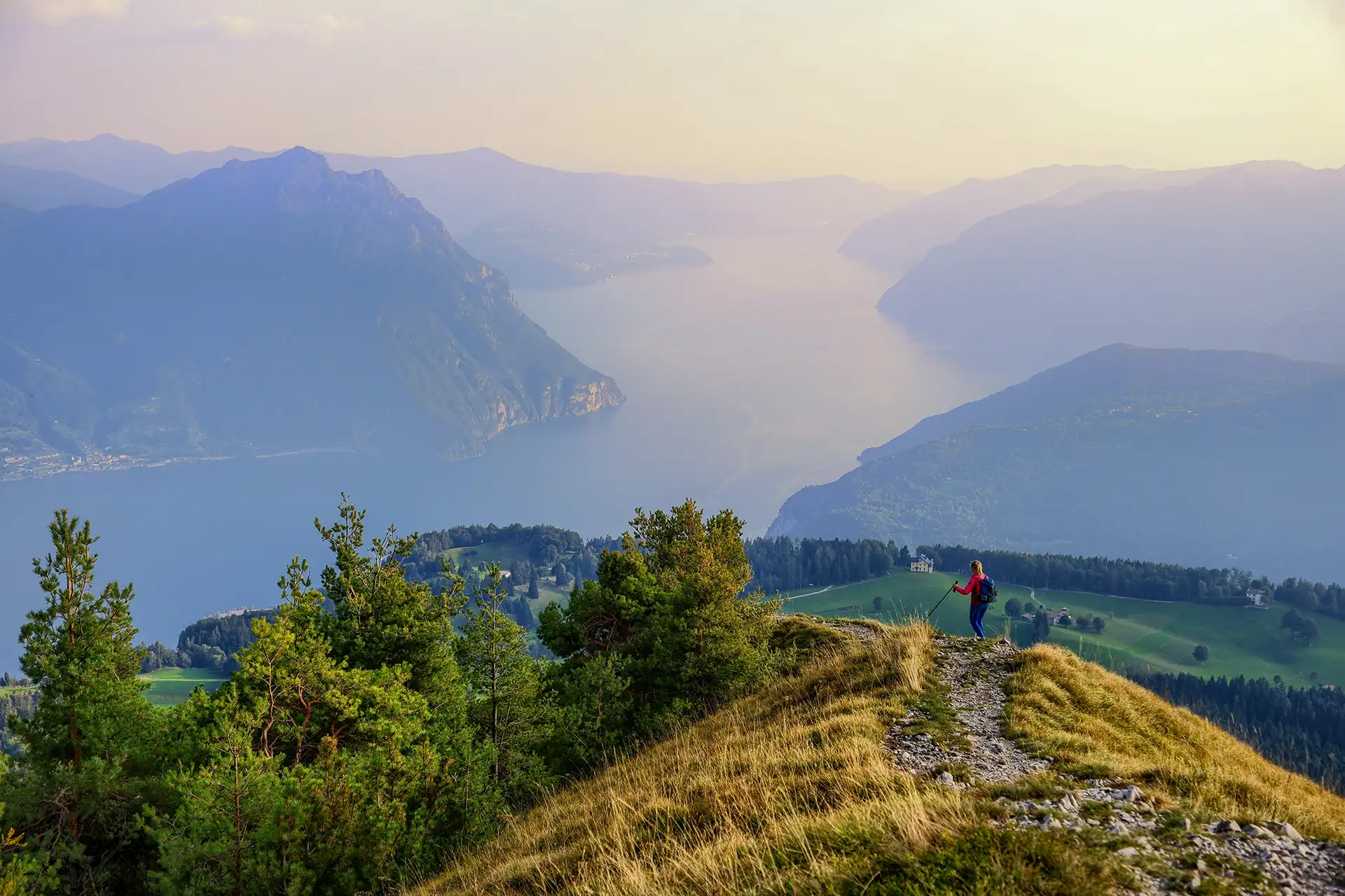 Trekking Presolana Tappa Rossa 1 Monte Colombina Lago Di Iseo 1